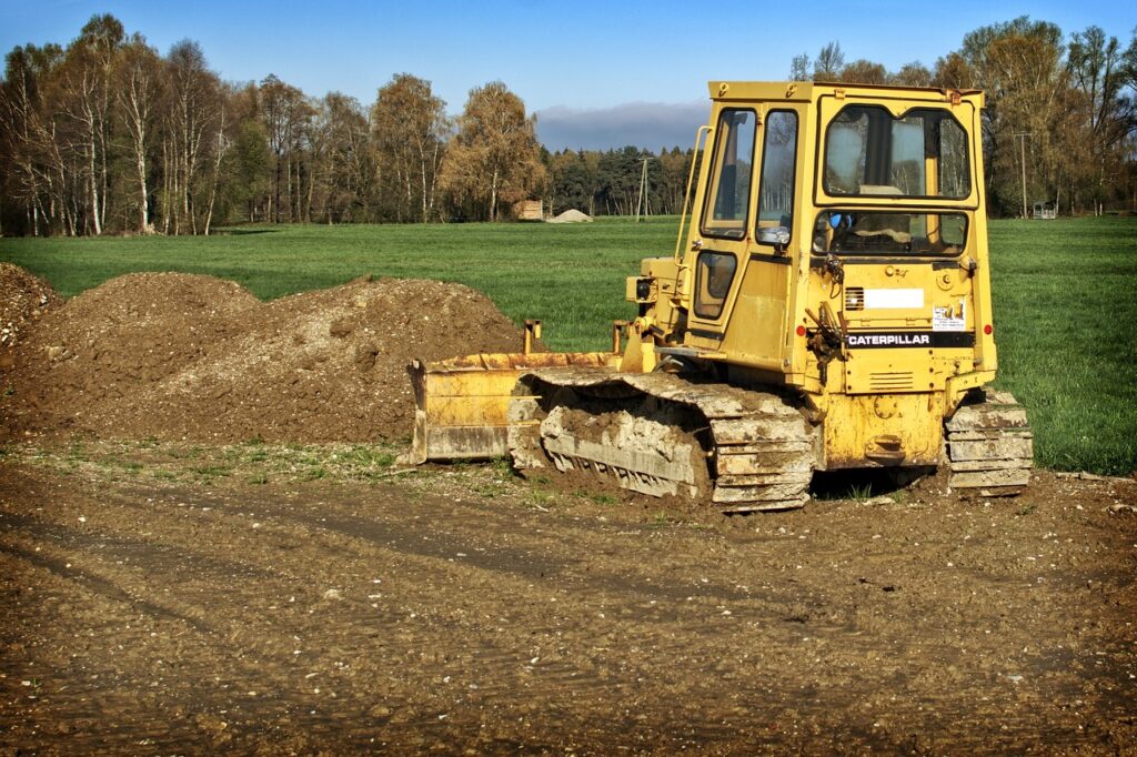 construction machine, caterpillar, bulldozer-1324781.jpg